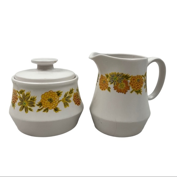 VINTAGE Matching Creamer & Sugar Bowl - Picture 1 of 4